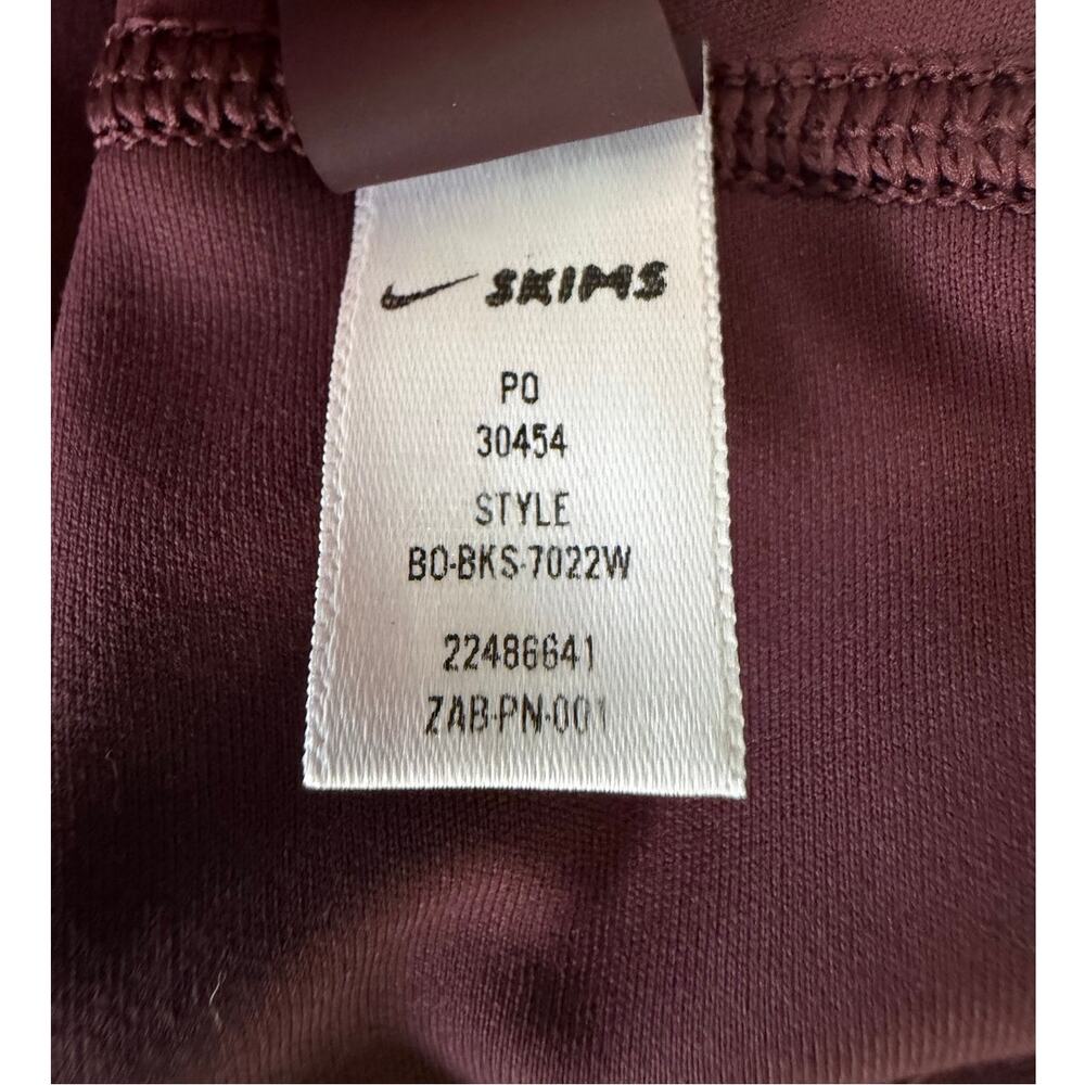 NikeSKIMS Matte High-Waisted 5" Biker Shorts Currant XS - Picture 10 of 13